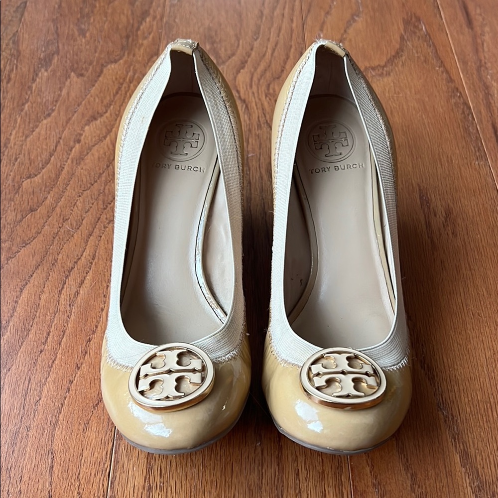 Tory Burch Tan Wedges